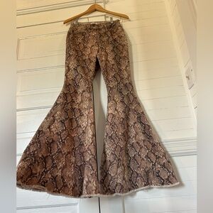 Shyanne Snake Print Flare Pants size 29, 34 inseam - Brown